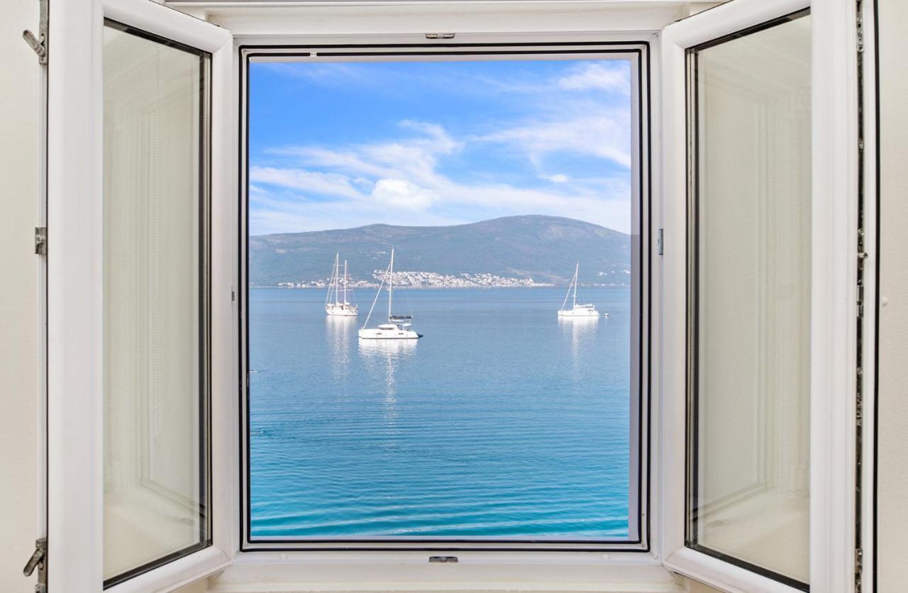 Apartments Isja Tivat Exterior photo
