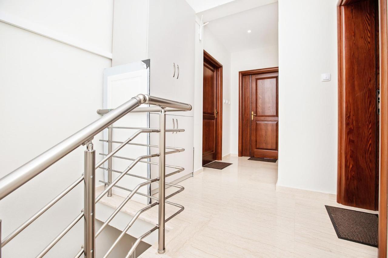 Apartments Isja Tivat Exterior photo