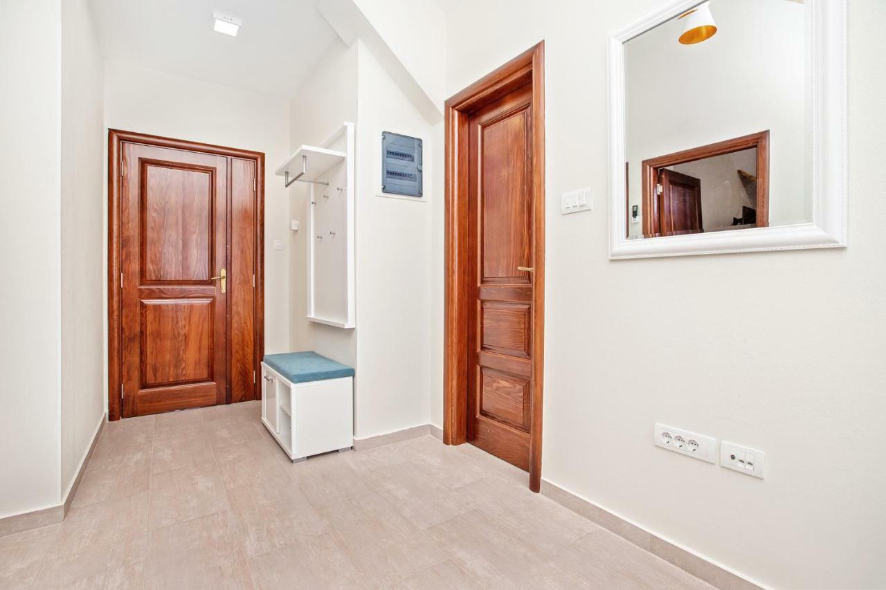 Apartments Isja Tivat Exterior photo