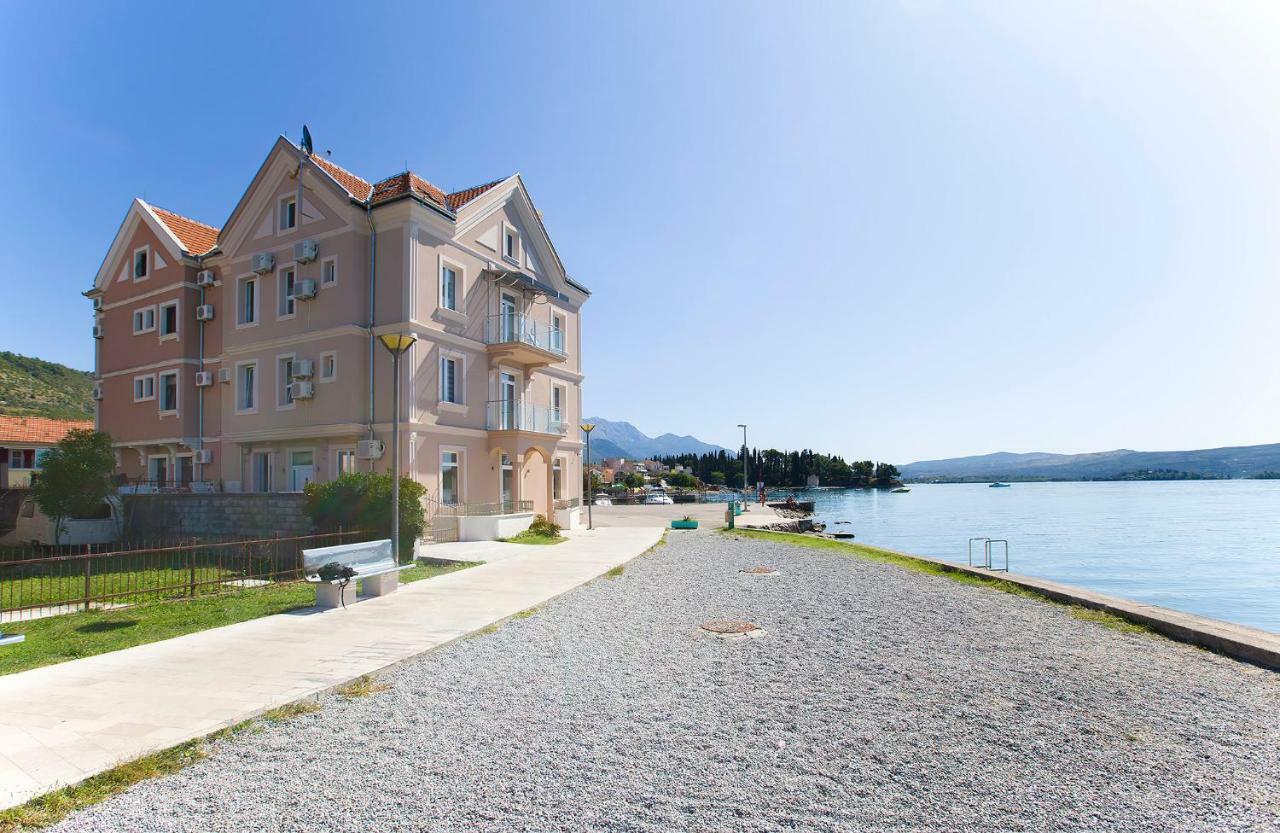 Apartments Isja Tivat Exterior photo