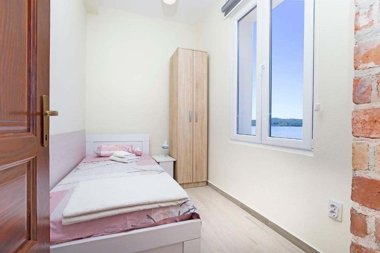 Apartments Isja Tivat Exterior photo