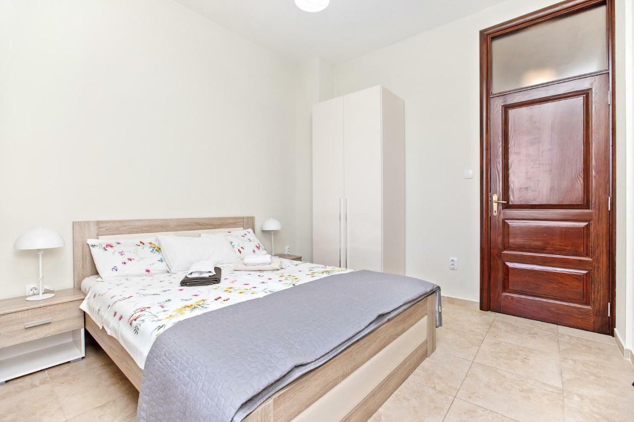 Apartments Isja Tivat Exterior photo