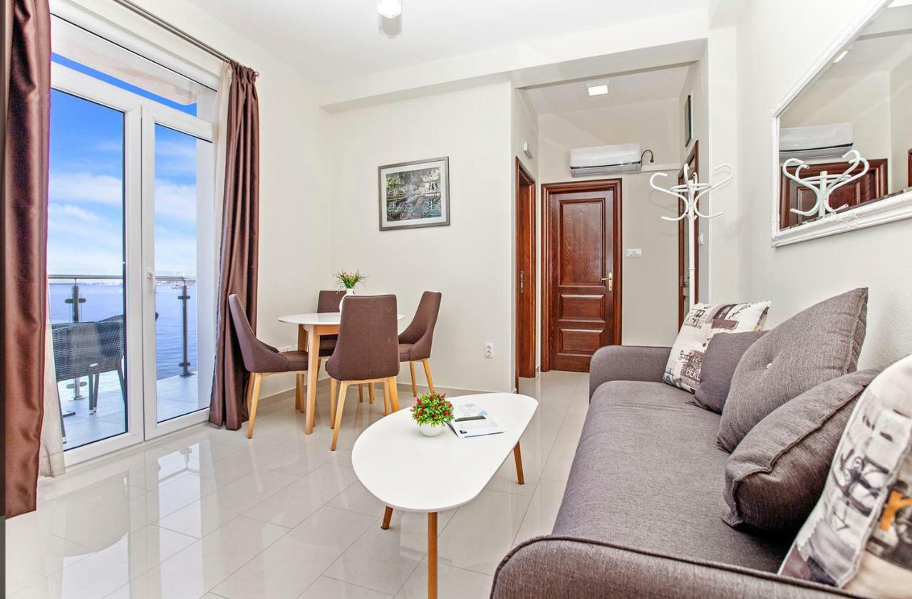 Apartments Isja Tivat Exterior photo